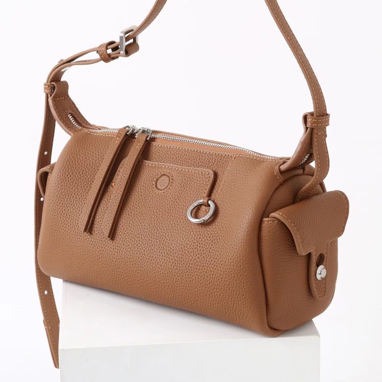 質感真皮｜2025新款輕奢小眾高級感頭層牛皮枕頭相機包輕便簡約通勤百搭單肩包「OS53107」25.11-3