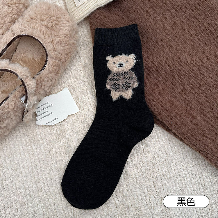 女襪｜襪子女士可愛卡通立體植絨小熊中筒襪秋冬季加厚保暖羊毛襪「GO2590」25.11-3