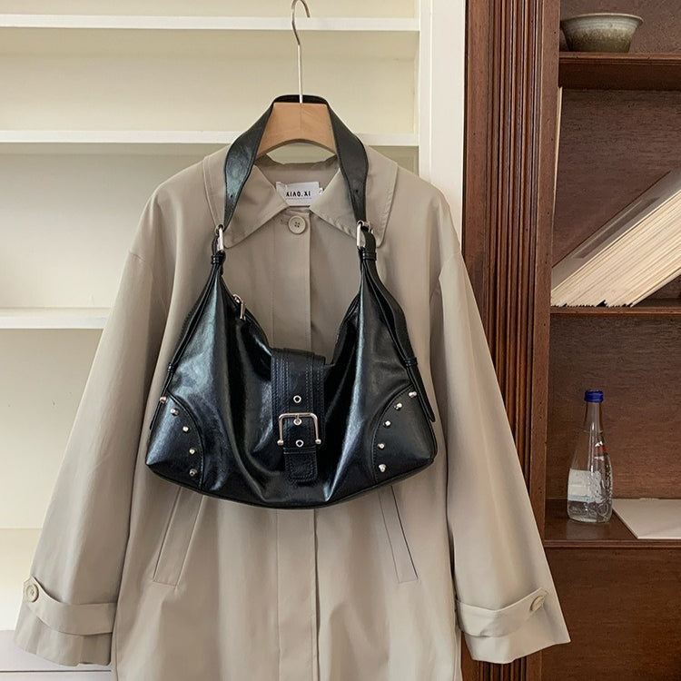 日韓流行｜小眾通勤百搭復古高級感鉚釘腋下包2025新款百搭手提單肩斜挎包「D9046」25.11-4